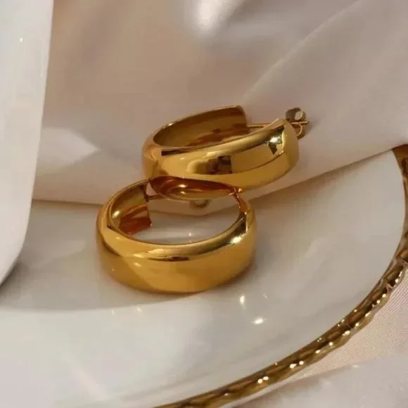 New Chunky Ice Hoop 18K Hoop Earrings, NICE EARRINGS, CUTE EARRINGS - Picture 4 of 7